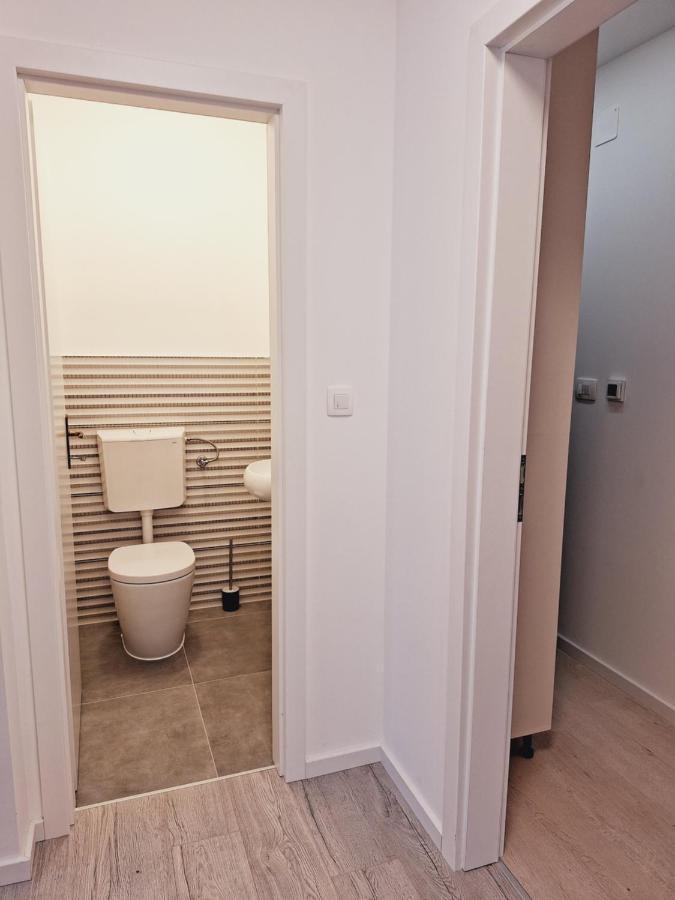 Apartman Maja **** Apartamento Šibenik Exterior foto